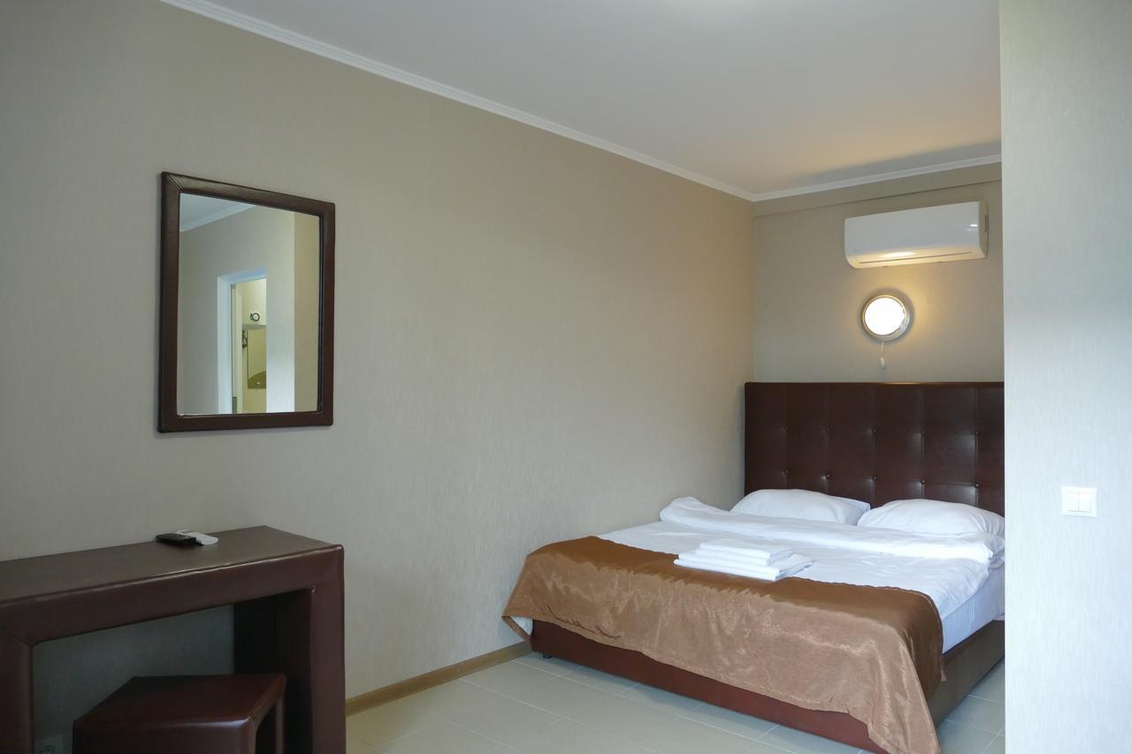 Astoria Comfort Hotel New Athos Екстериор снимка