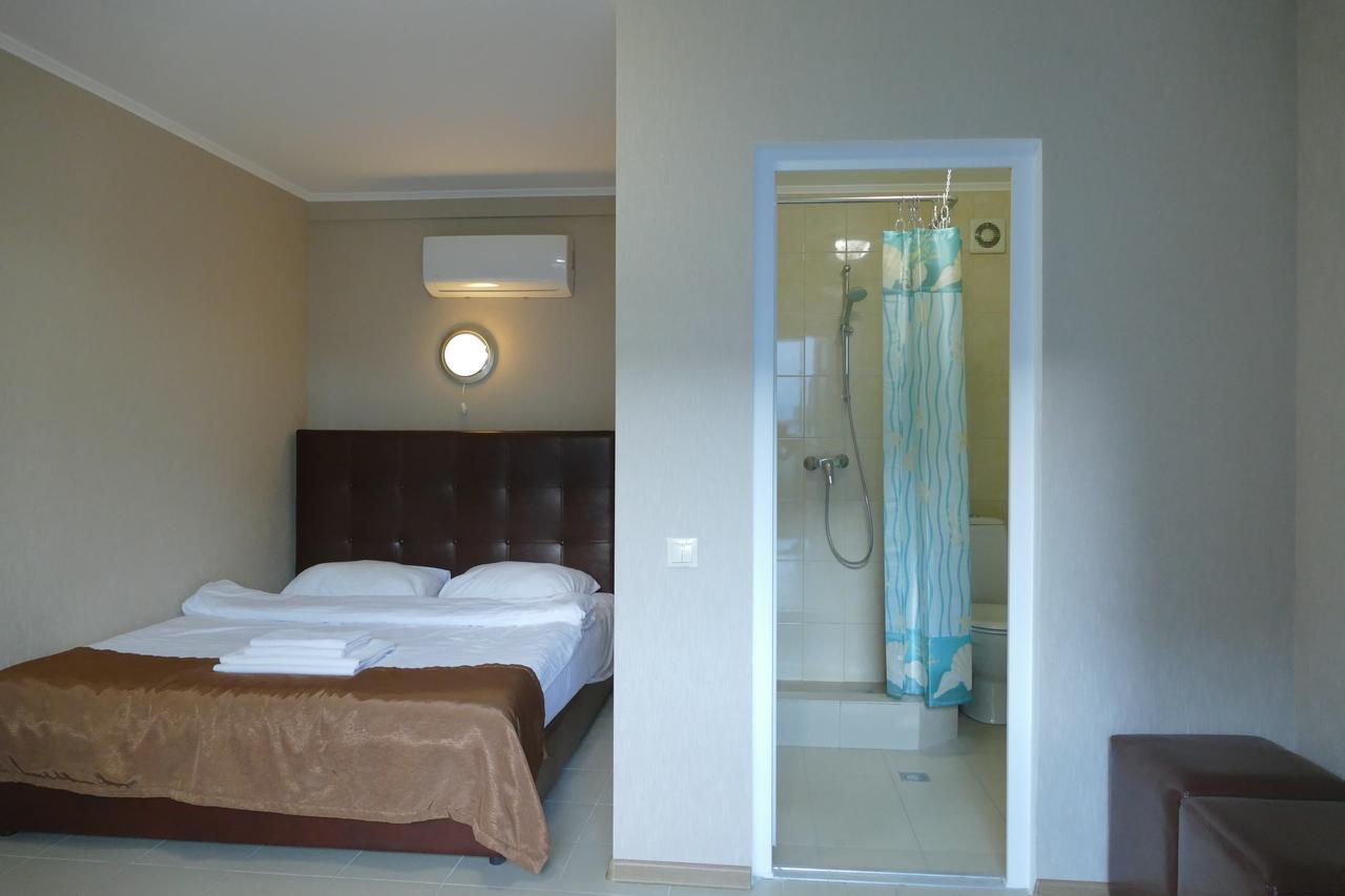 Astoria Comfort Hotel New Athos Екстериор снимка