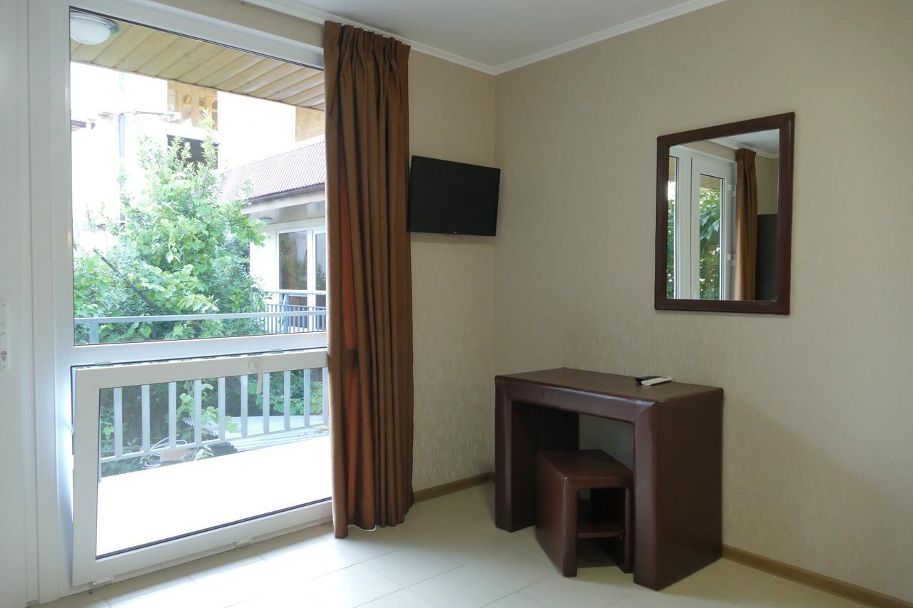 Astoria Comfort Hotel New Athos Екстериор снимка